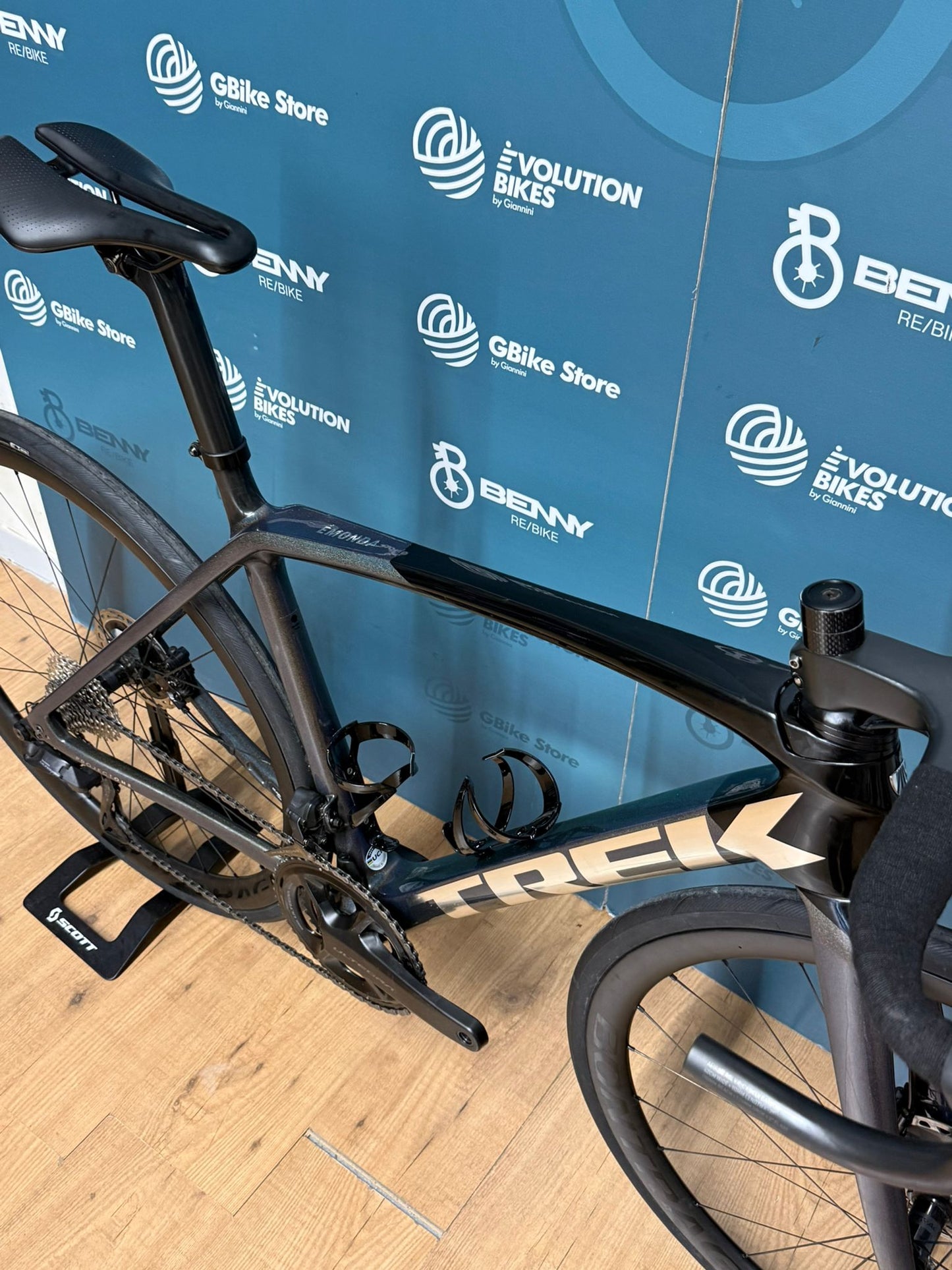 Trek Emonda SLR 7 Di2 tamaño 54 - Usado