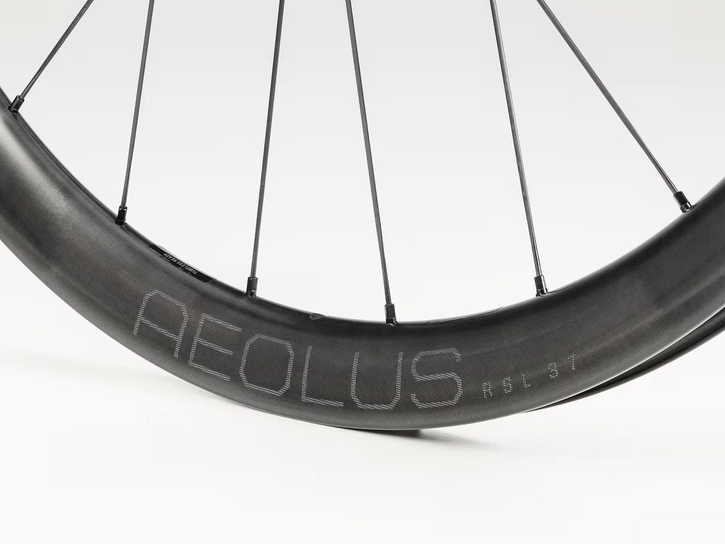 BONTRAGER AEOLUS RSL 37 TLR DISC ROUES