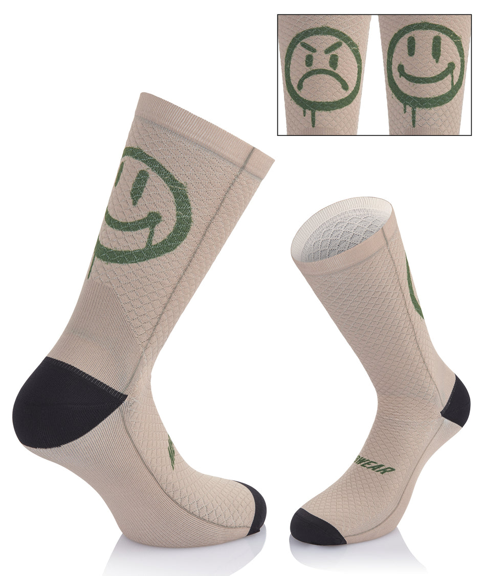 Skarpeta MB Wear Smile Emotions