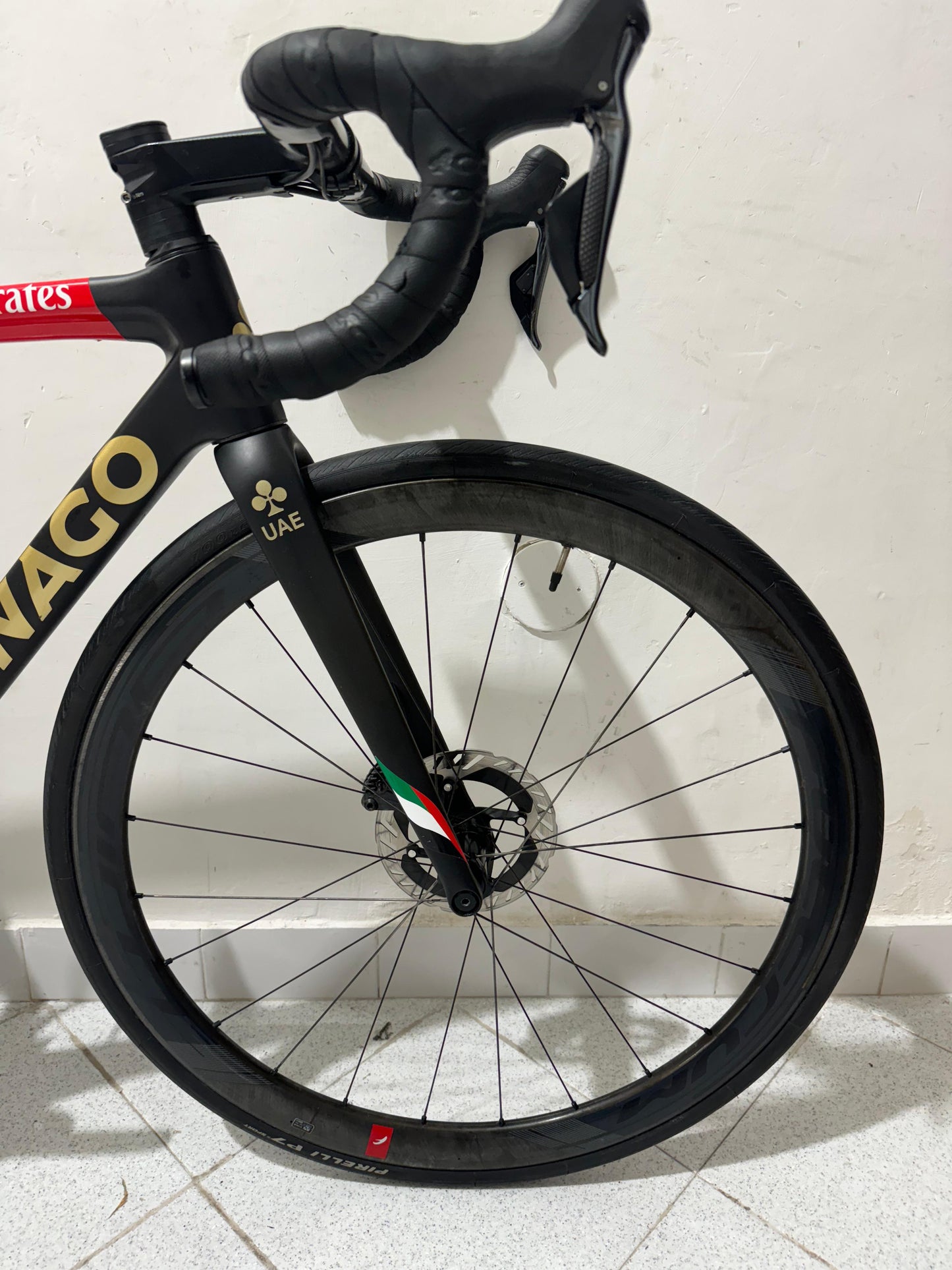 Colnago V3Rs Emirates Taglia 48S - Usata