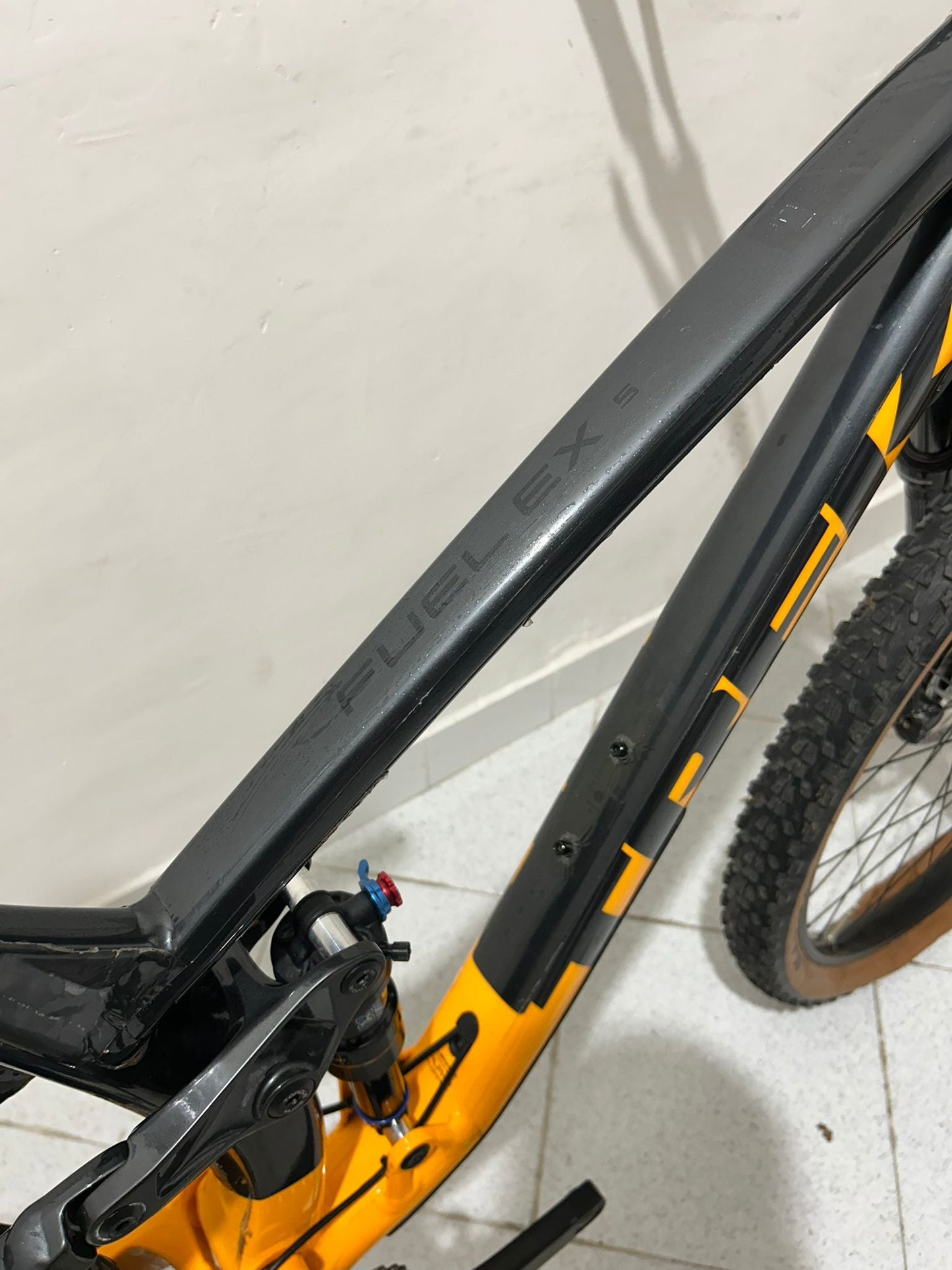 Combustibil Trek Ex 5 Dimensiune L - utilizat