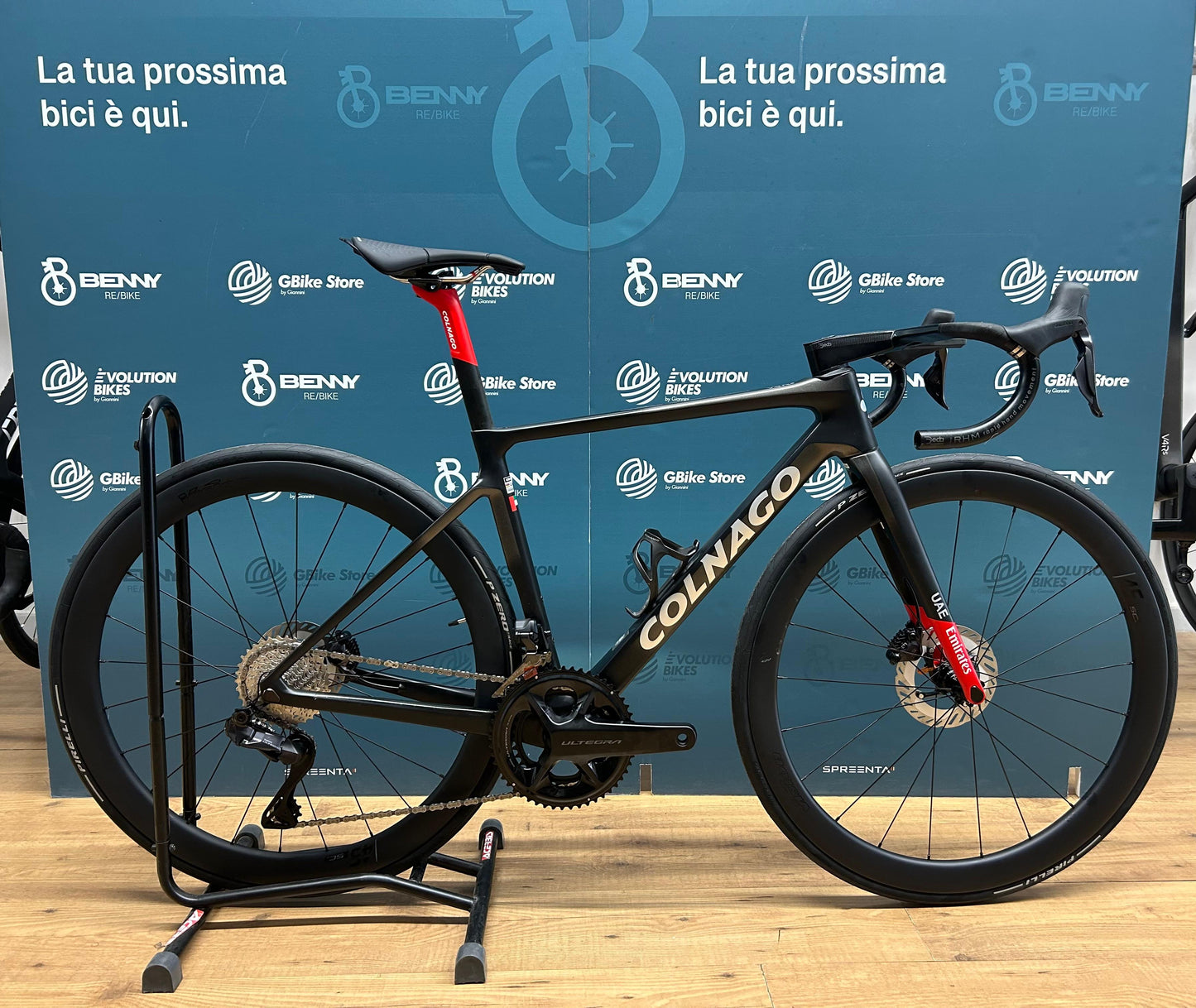 Colnago V4RS EAU Emirates Tamaño 455 - Usado