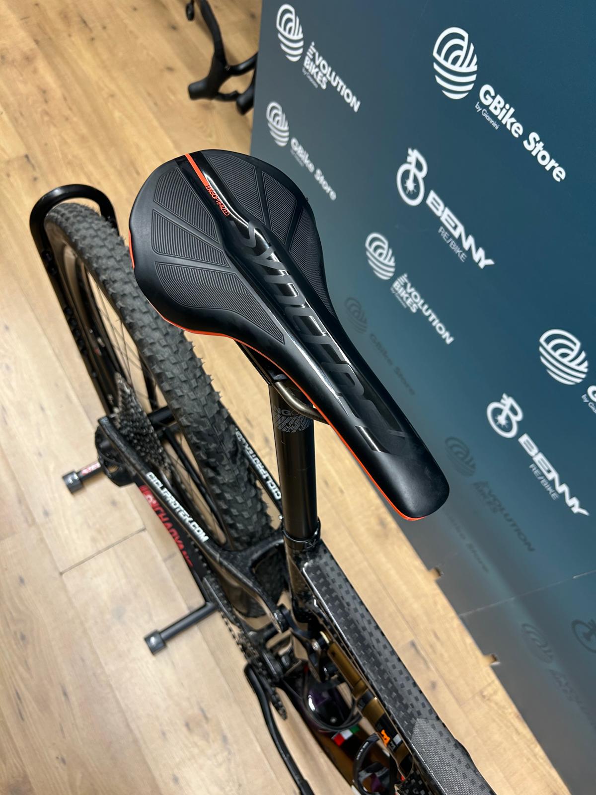 Protek Futura Limited Edition Size L - Used