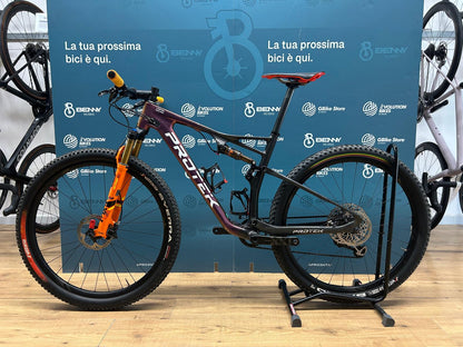 Protek Futura Limited Edition Size L - Used