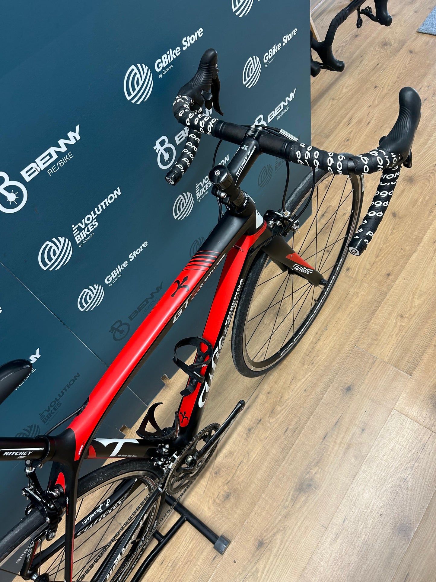 Wilier Cuts GTS Granturismo S