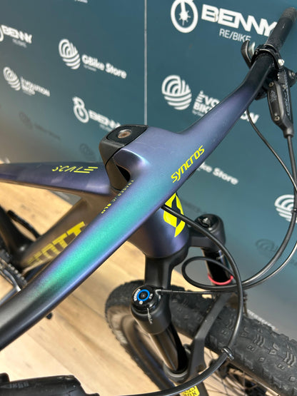 Scott Scale Rozmiar Pucharu Świata RC S - Używany