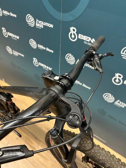 Trek Tamaño de los hachas de combustible superior M - Usado