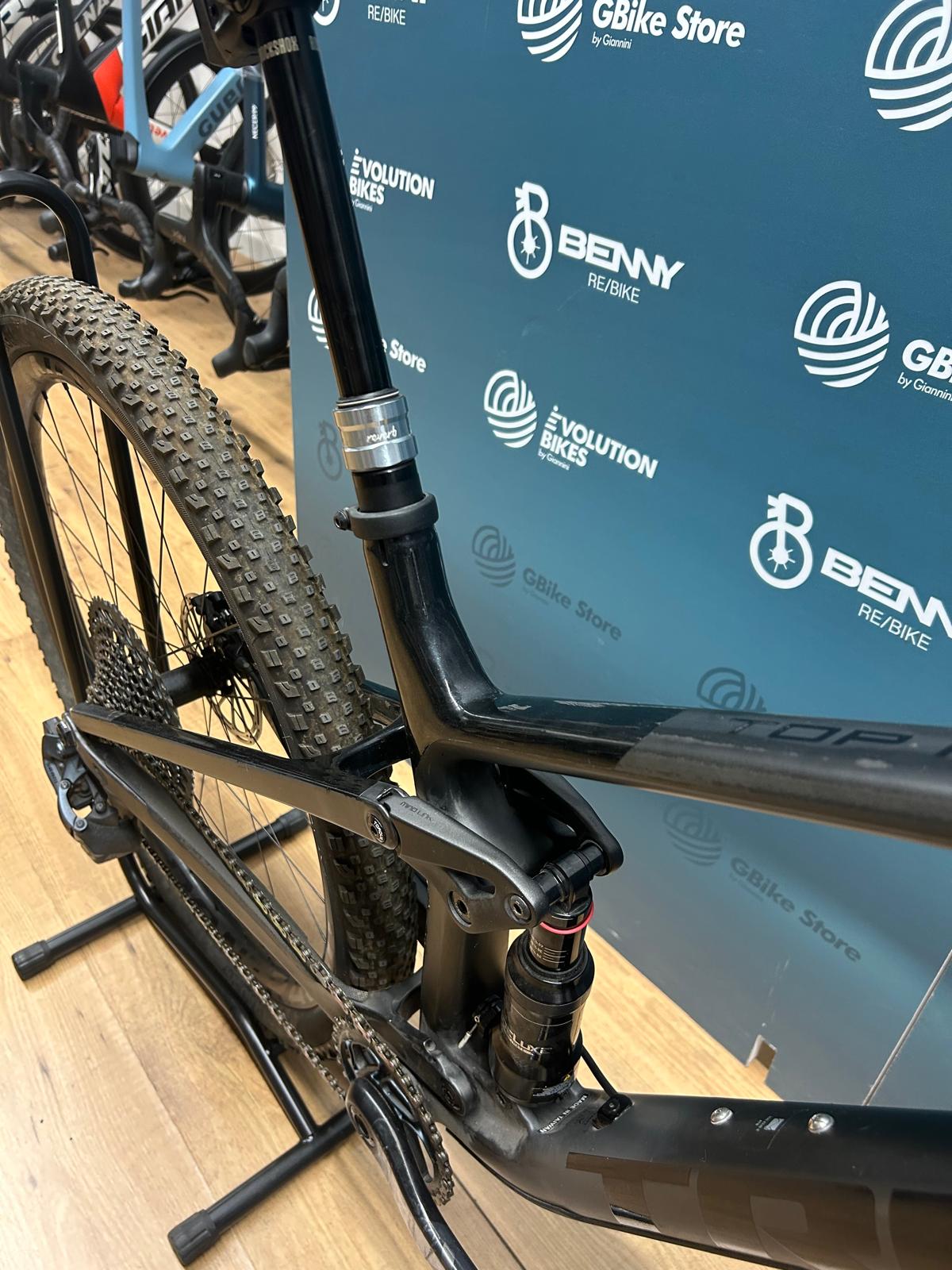 Trek Tamaño de los hachas de combustible superior M - Usado