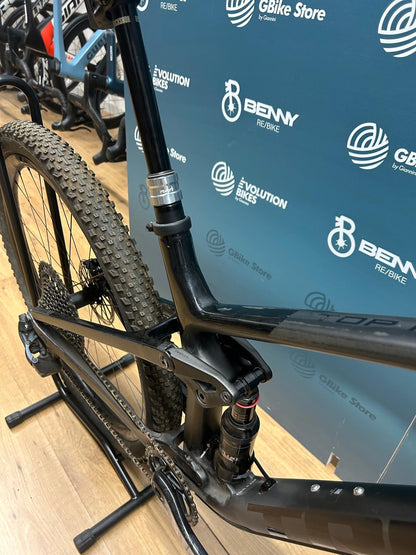 Trek Tamaño de los hachas de combustible superior M - Usado