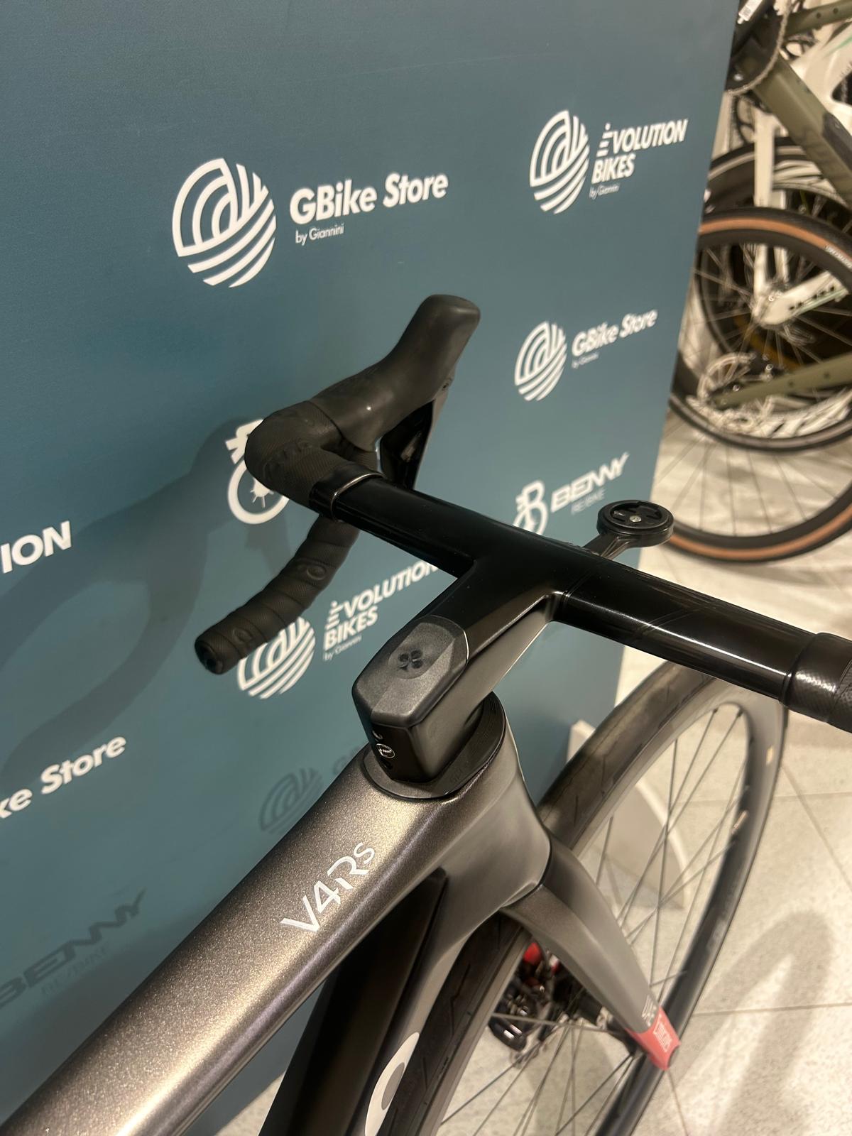 Colnago V4RS Emiraty Arabskie Rozmiar 45,5 - Używane