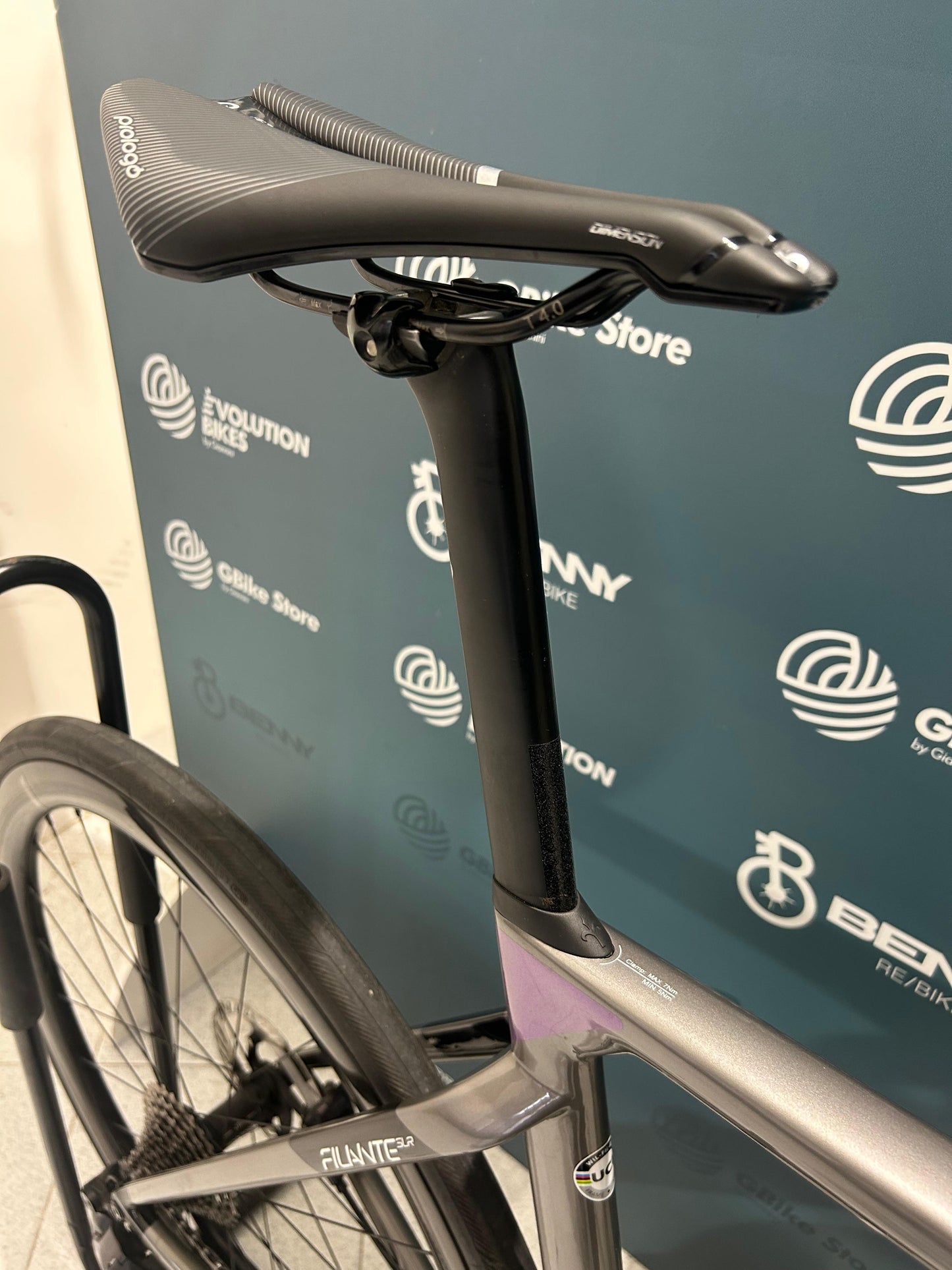 Wilier Udoskonalony rozmiar lustrzanki XL