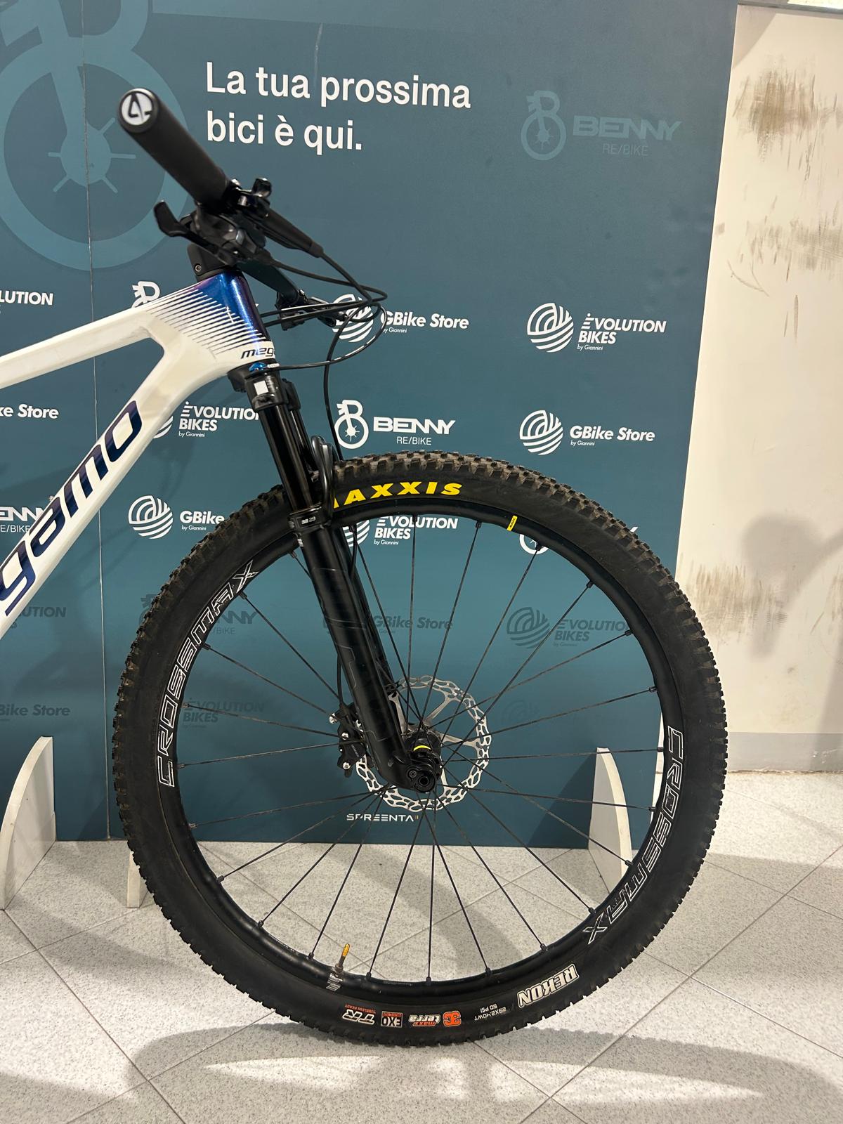 Megamo Factory 29 Size M - Used