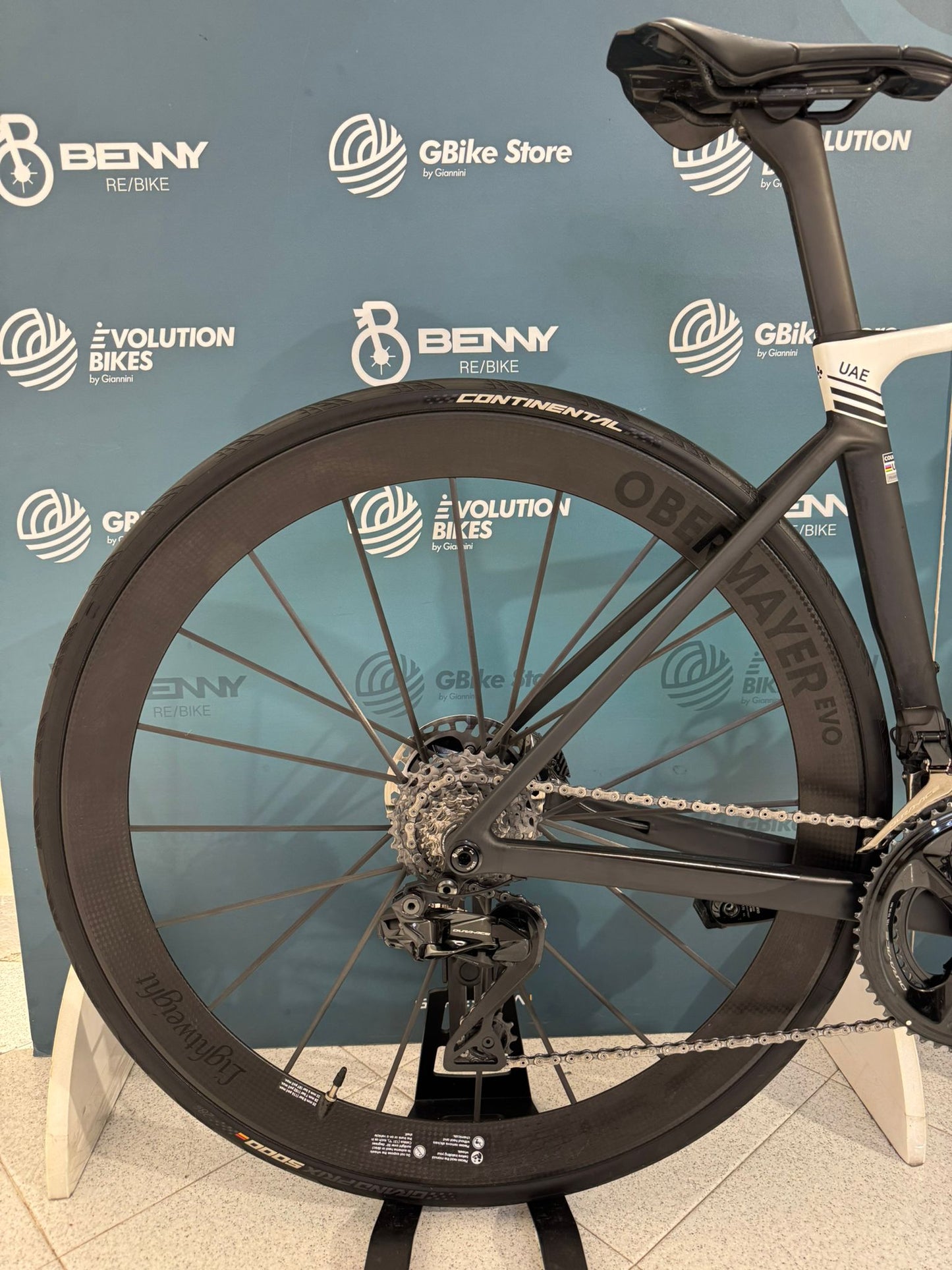 Colnago V5Rs Dura-Ace R9270 Di2 12v Peso ligero Tamaño 45.5 - Usado