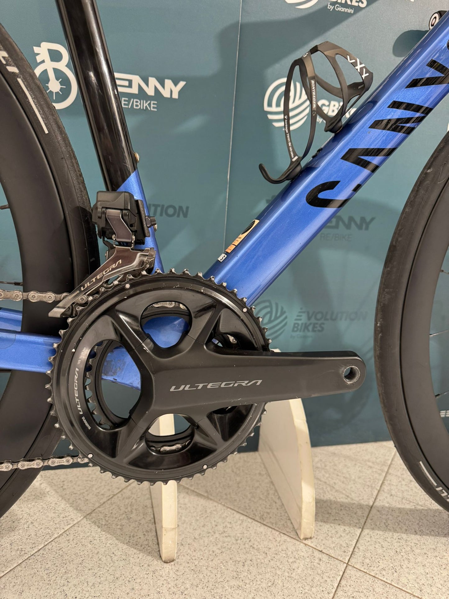 Canyon Ultimate CF SL 8 Aero-Größe S - Gebraucht
