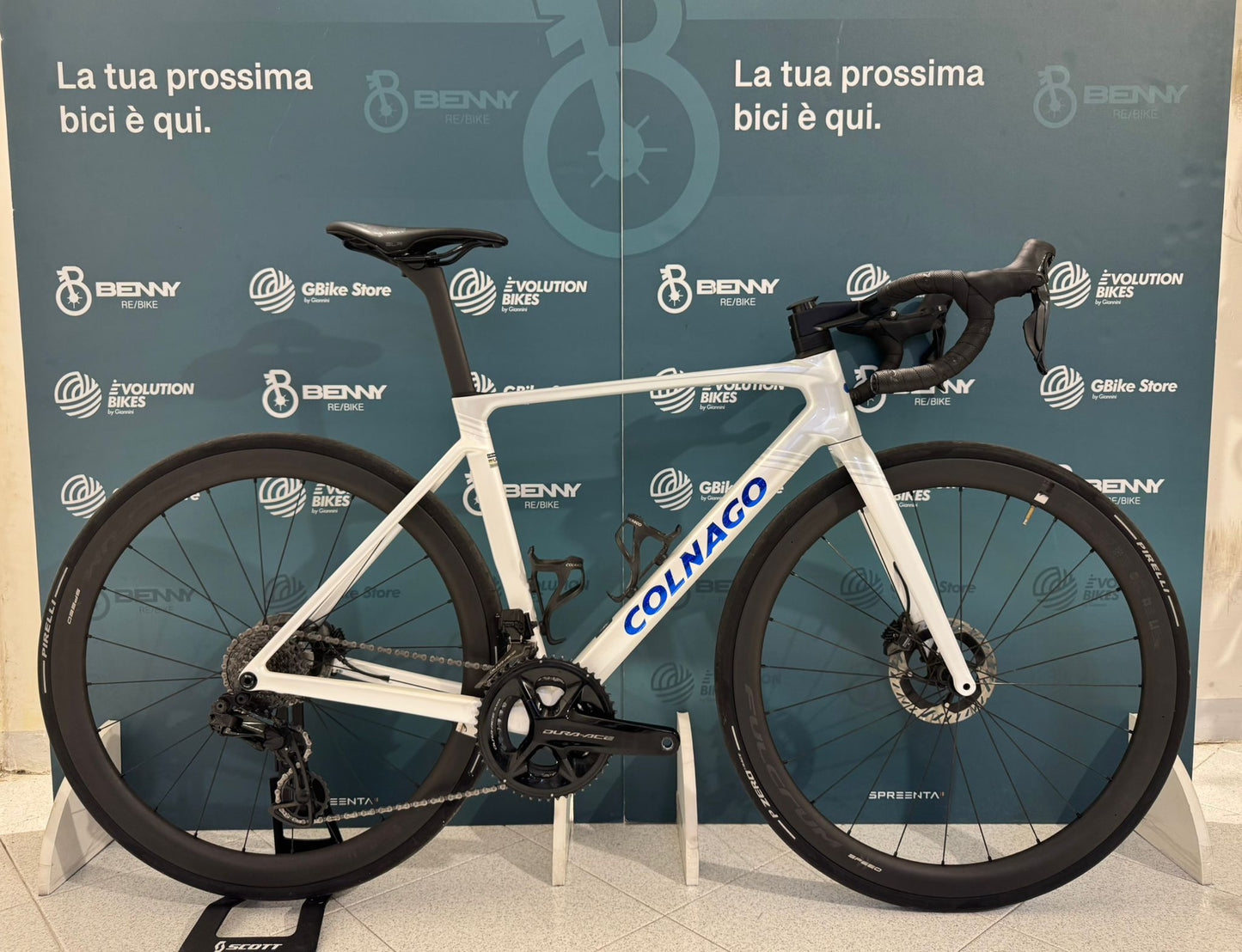 Colnago V5Rs Disc Dura-Ace R9270 Di2 12v Größe 485 - Demo