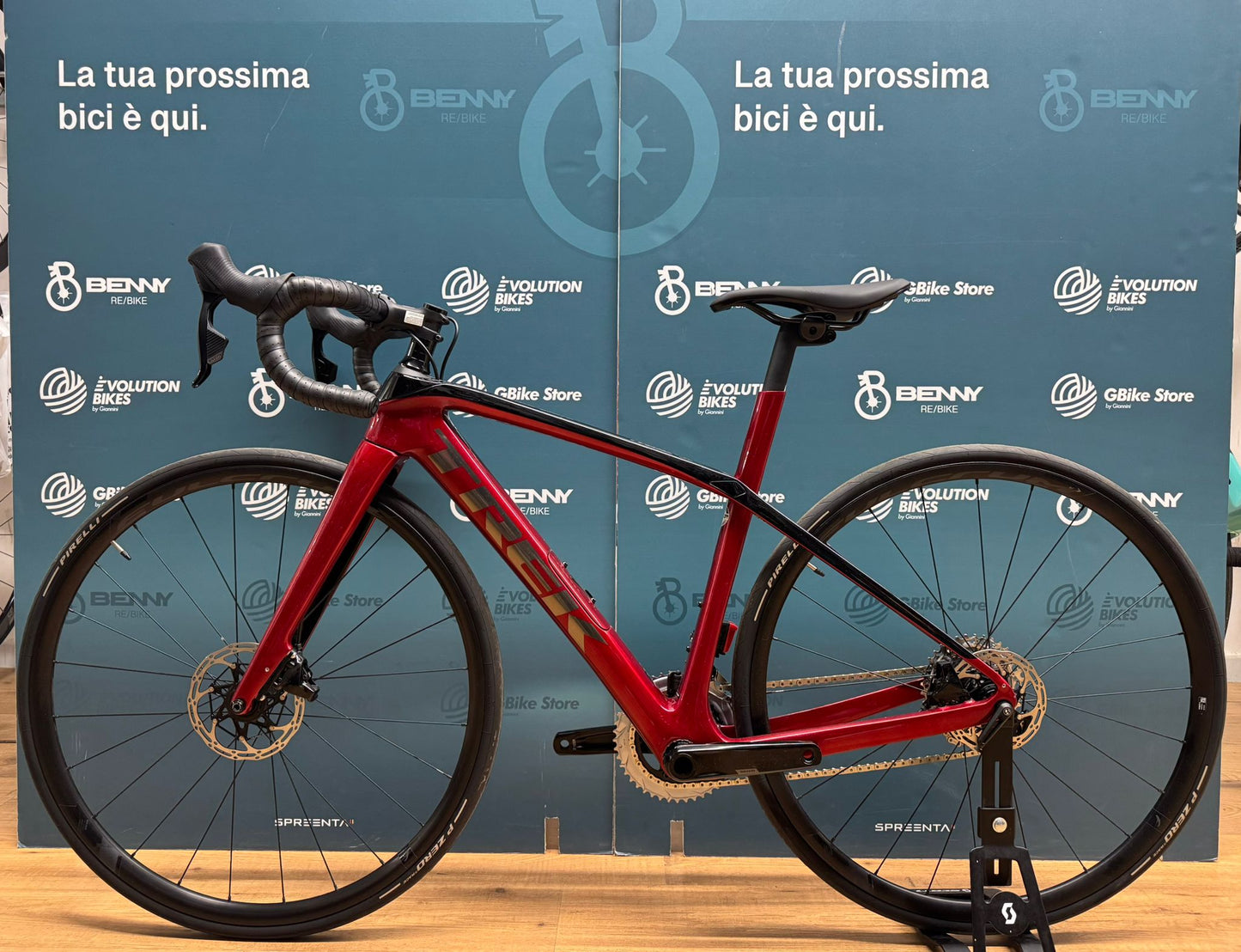Trek Domane SL 6 AXS Tamaño de disco 47 - Demostración