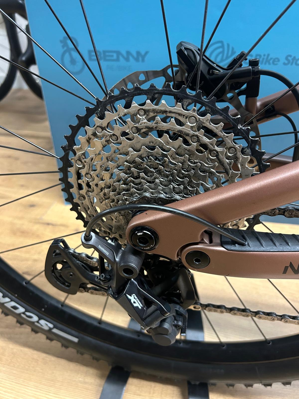 Megamo Nativo 10 Tamaño L - Usado