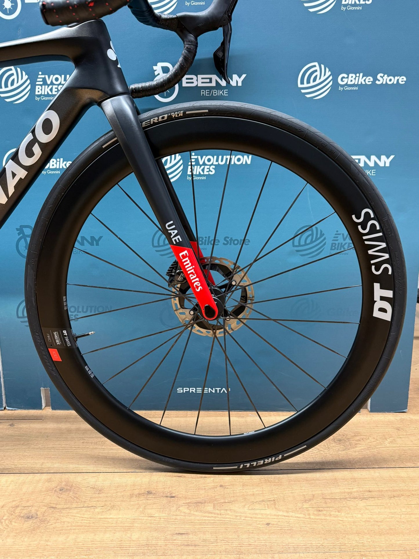 Colnago V4rs ZEA Emirates rozmiar 455 Dura-Ace di2 - Używany