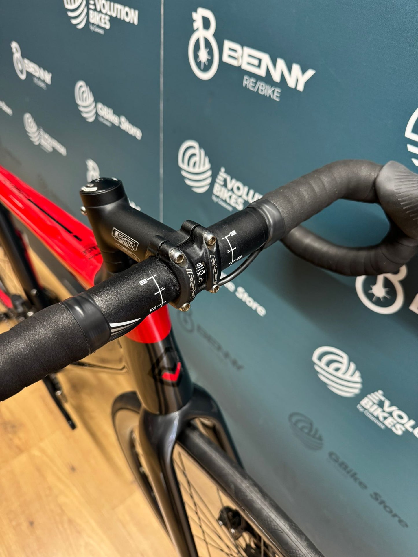 Megamo Raise 09 AXS Größe M - Gebraucht