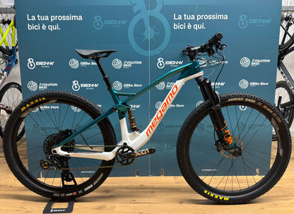 Megamo Piste XX1 Taille M - Utilisé