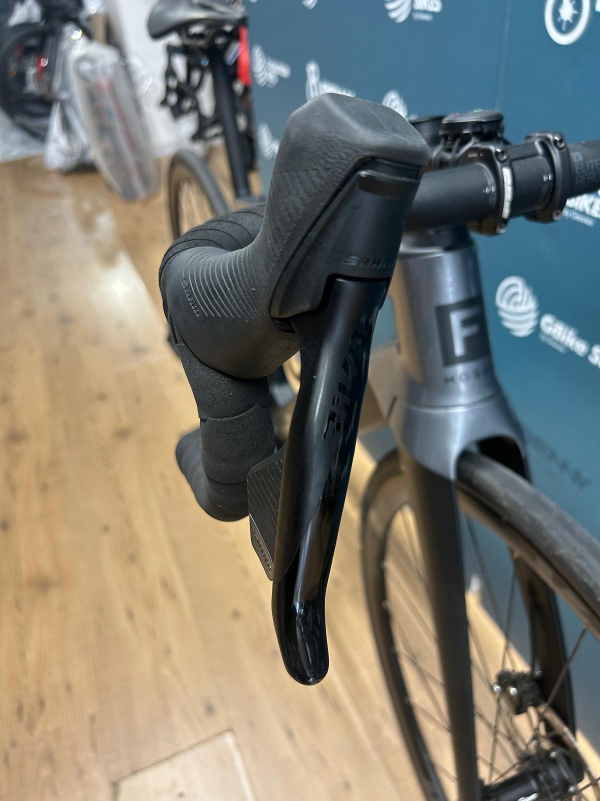 F-Moser Road - Rival Axs Size S - Used