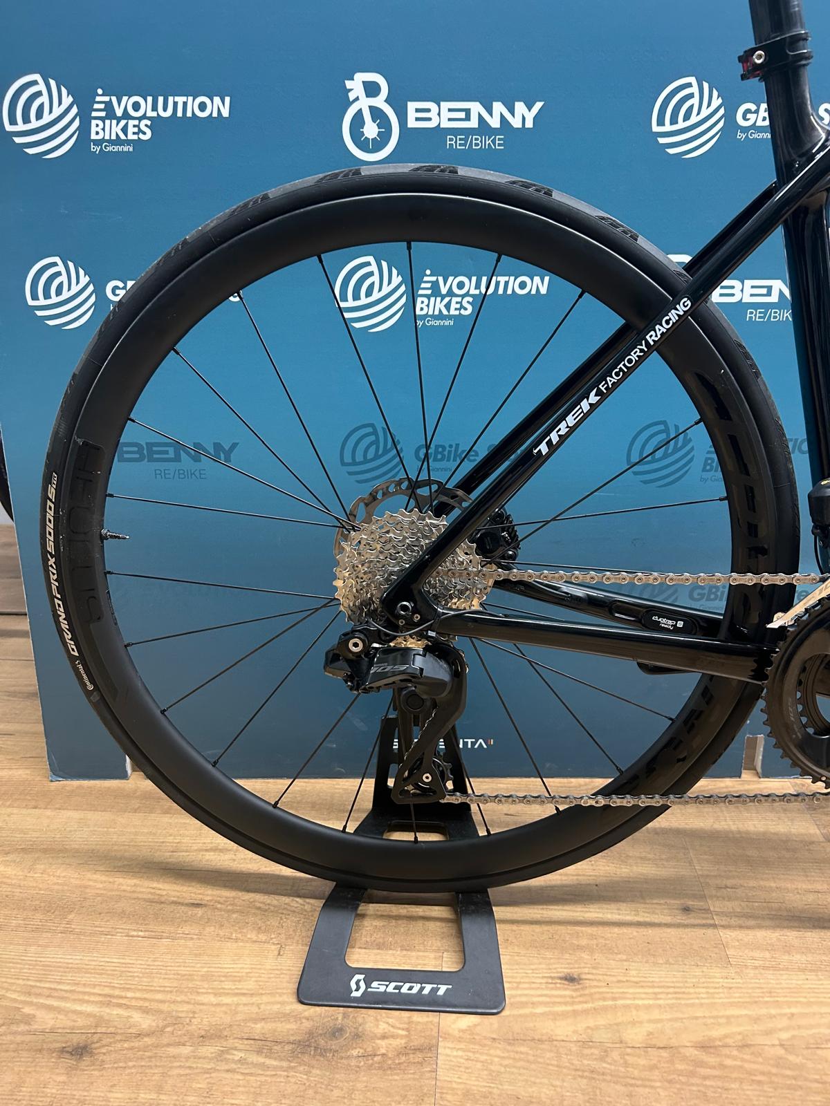 Trek Émonda SL6 Di2 Tamaño 52 - Usado