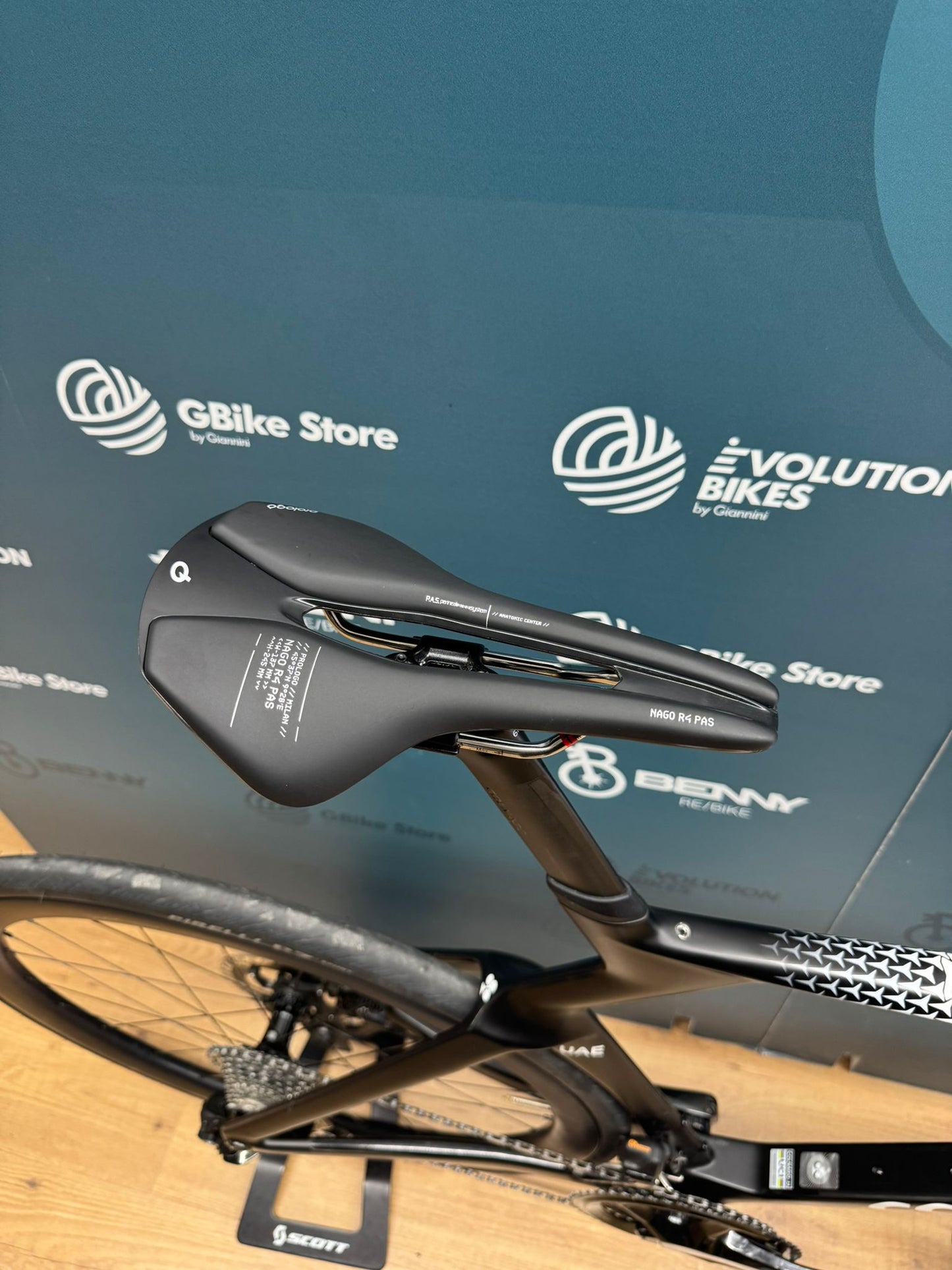 Colnago Y1Rs Dura-Ace Di2 Vision SC45 Taille EAU M - Utilisé