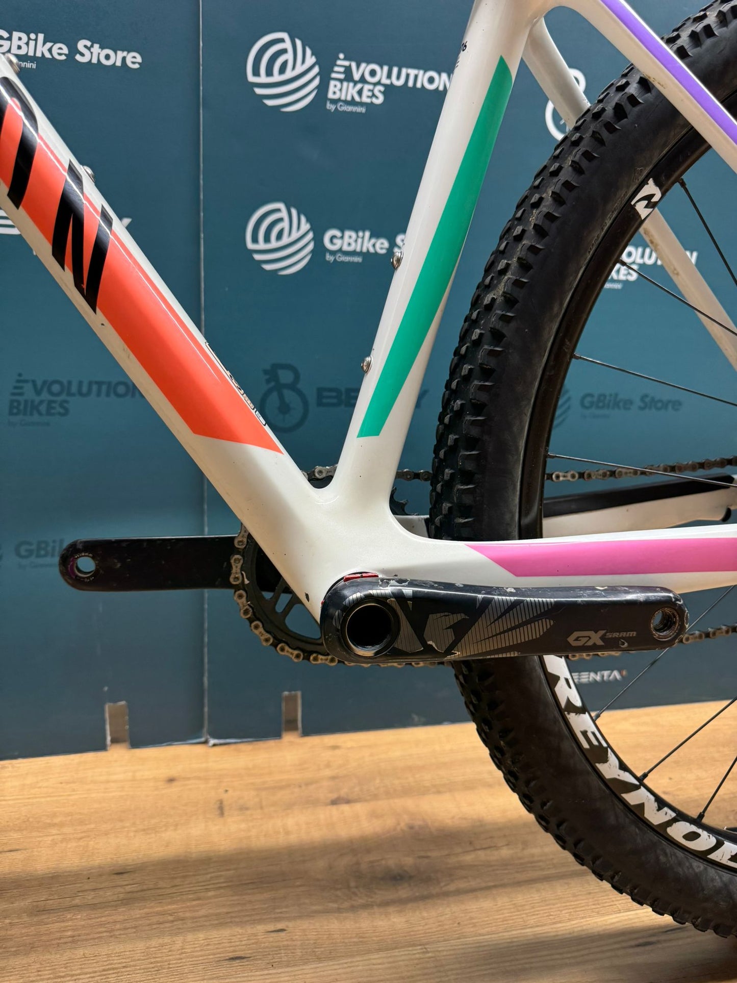 Canyon übersteigt die GX AXS-Größe S - Gebraucht