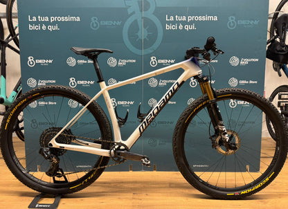 Tamaño Megamo Factory AXS L - Usado