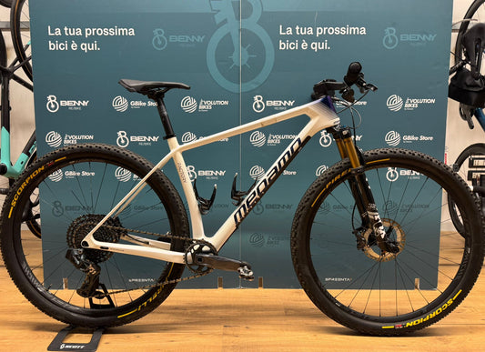 Taille Megamo Factory AXS L - Utilisé