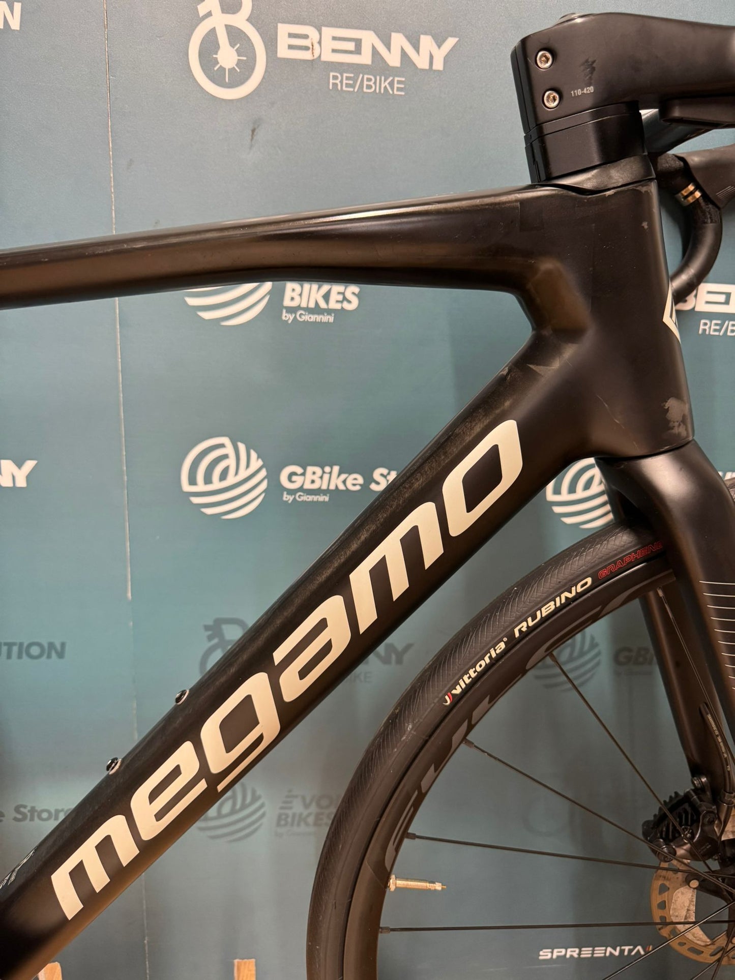 Megamo Raise Ultegra Di2 12v Scheibengröße M - Gebraucht