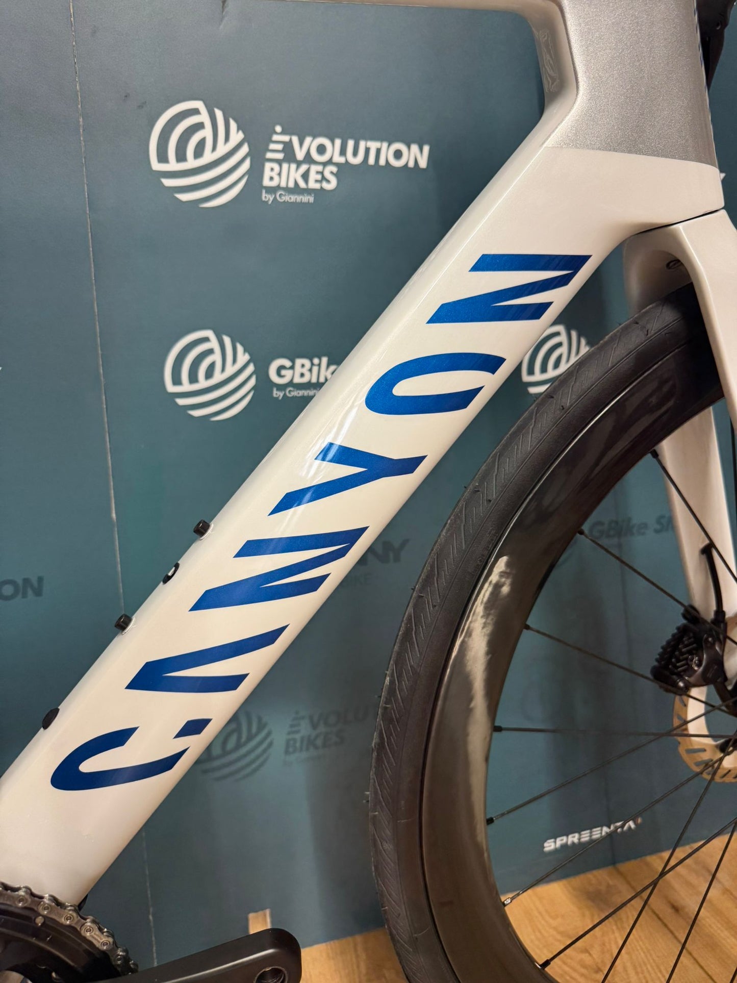 Taille Canyon Aeroad CF SLX 8 M - Utilisé