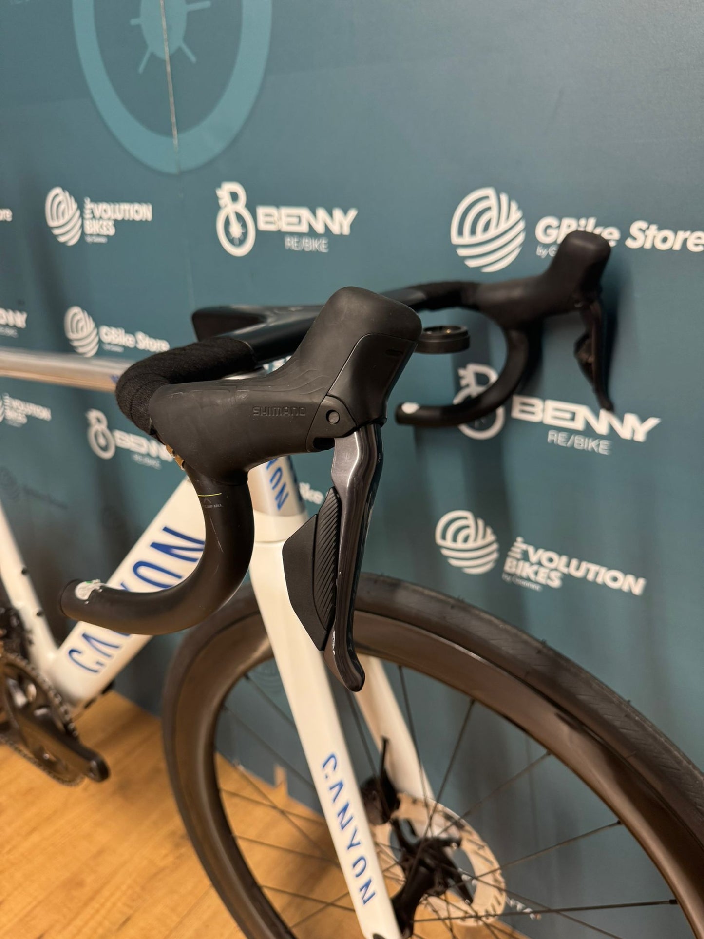 Taille Canyon Aeroad CF SLX 8 M - Utilisé