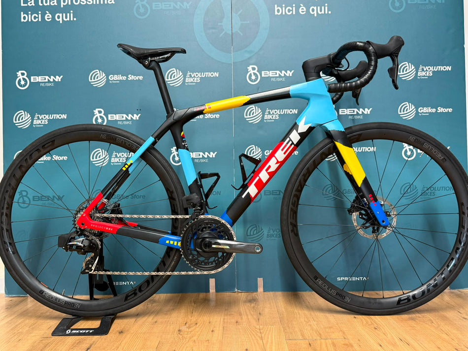 Trek Domane SLR 7 AXS Team Replica rozmiar 54 - Używana