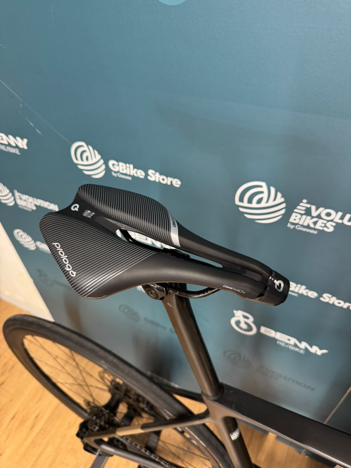 Megamo Raise 15 Disc Di2 Taglia L - Usata