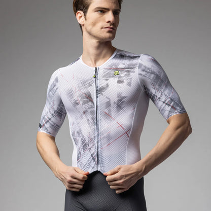 Körper alè pr-e Mirror 2025